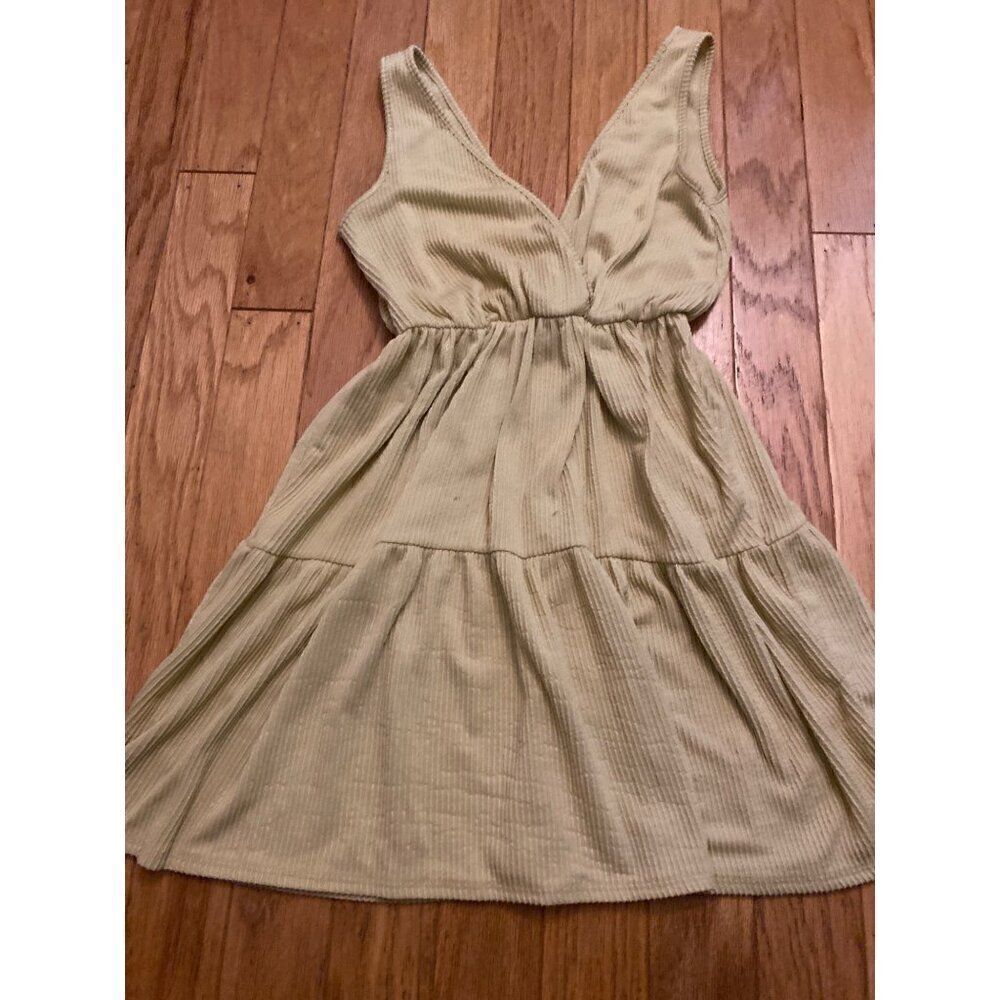 Caution to The Wind women's yellow v-neck sleeveless sleeveless peasant dress SM